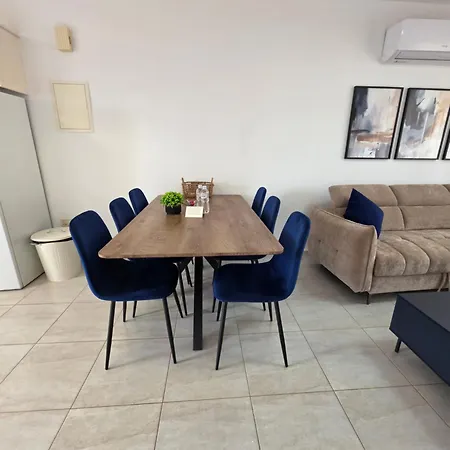 아파트 Ella's Place
