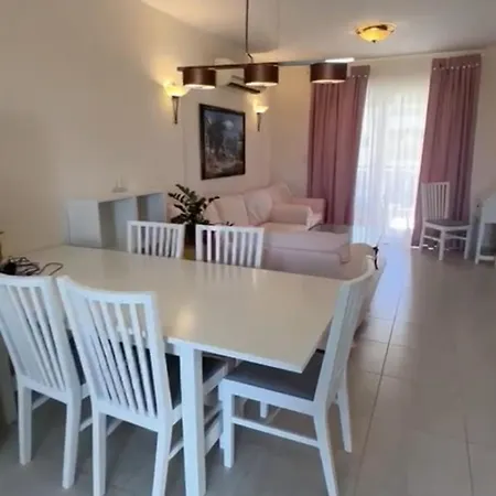 Ella's Place Apartamento Pafos